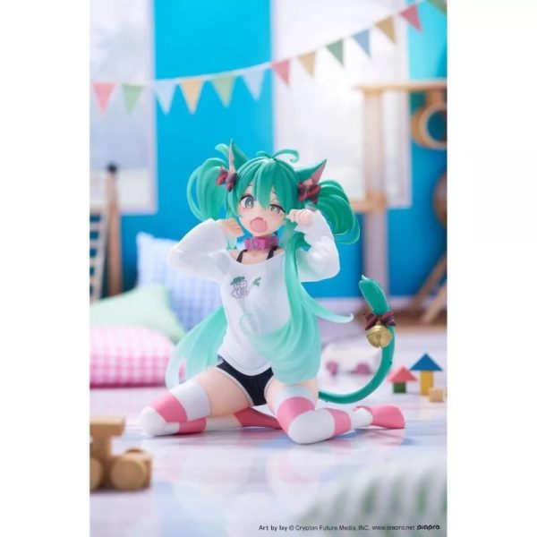 TAITO Desktop Cute Figure Hatsune Miku with Cat ears T shirt ver JAPAN OFFICIAL Sale